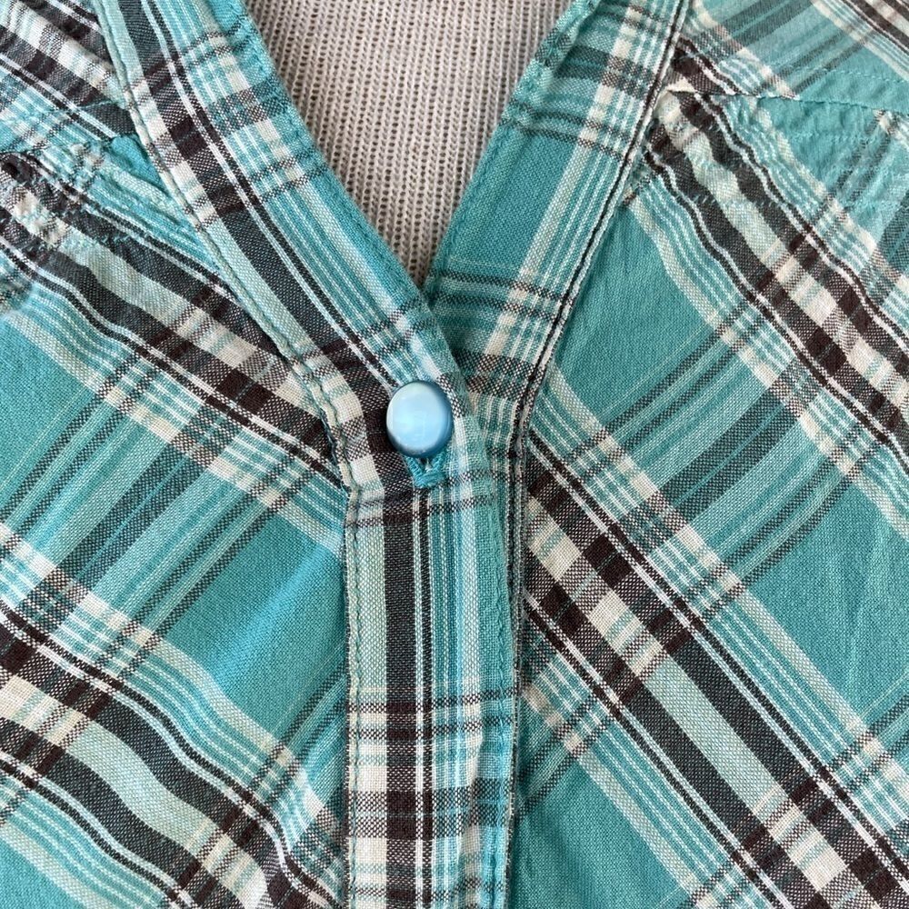 Envision Studio Matching Button Down Shirts EUC - Picture 3 of 13